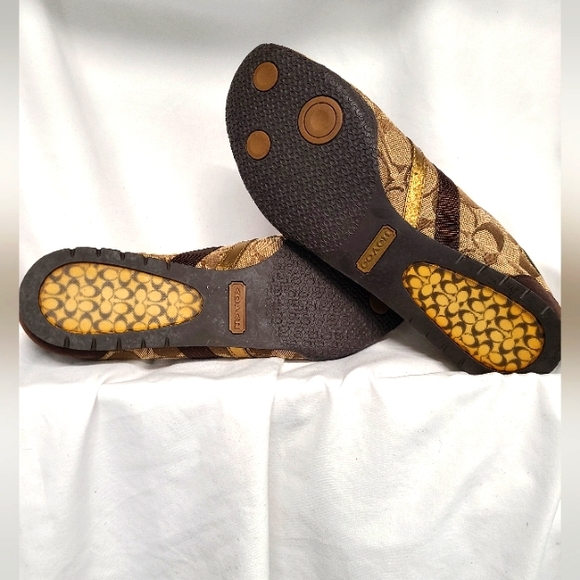 Coach Katelyn Gold Signature Sneaker Size 9.5 - Picture 3 of 6